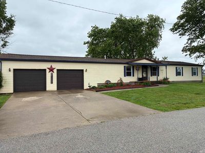 8967 N Schulze Rd, Oaktown, IN, 47561