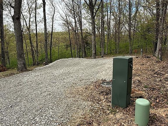 5th image of 28 Clarence Cannon Ln