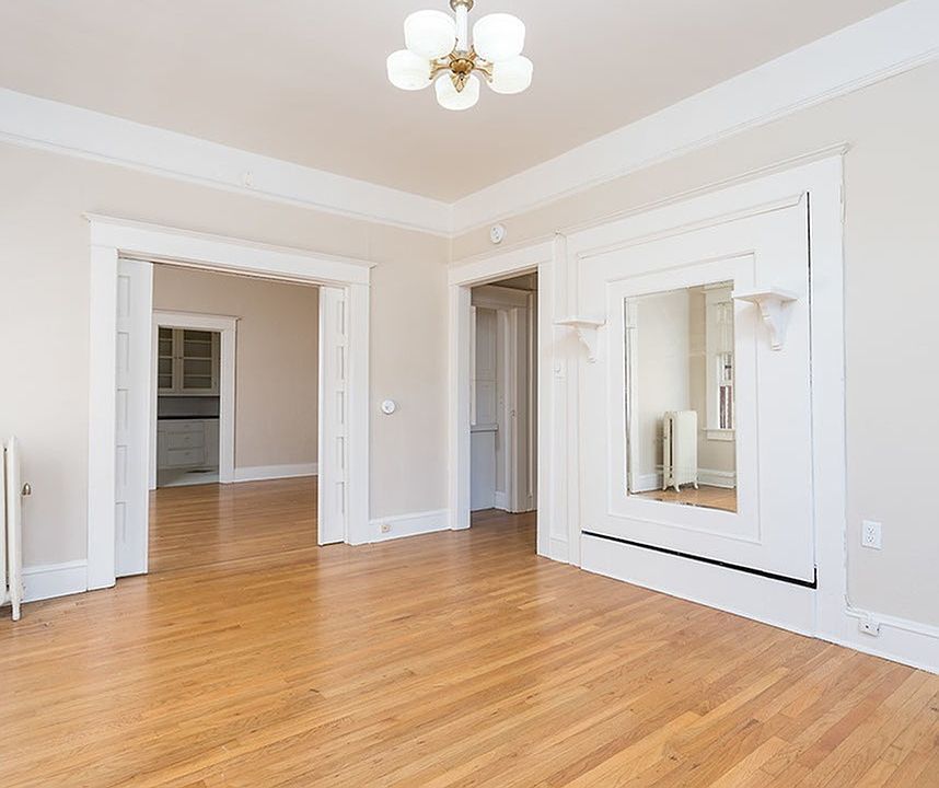 Bedroom with Murphy Bed