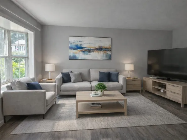 12 Ward Farm Cir, Worcester, MA 01602