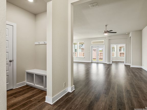 4th image of 3011 Heimbach Ln