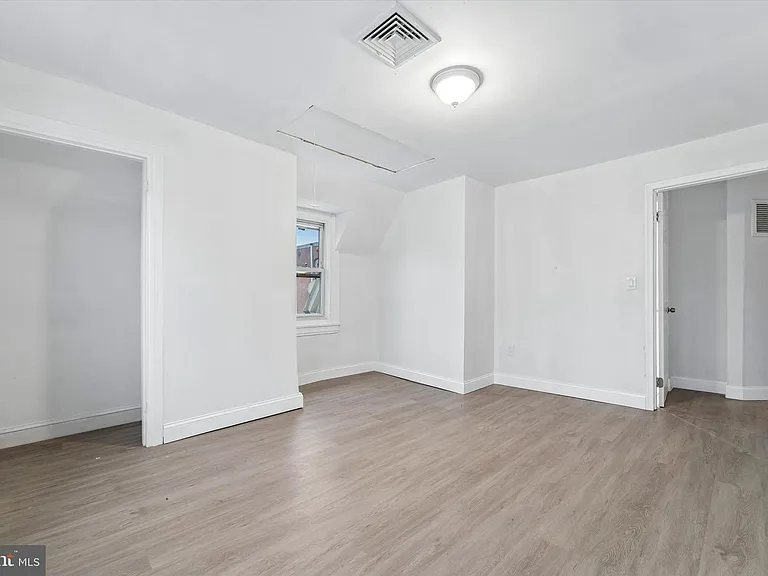 79 E High St #2 — Photo 2