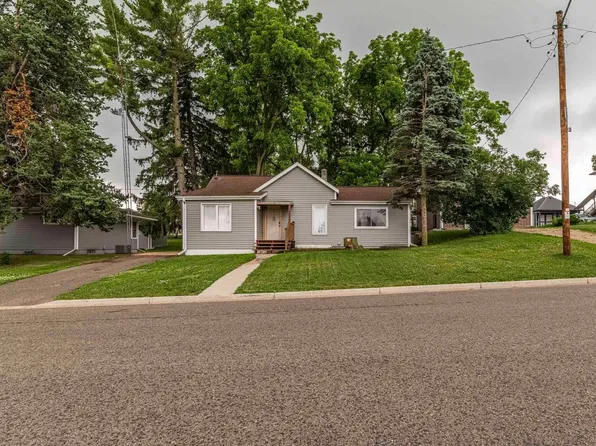 303 W Center St, South Wayne, WI 53587