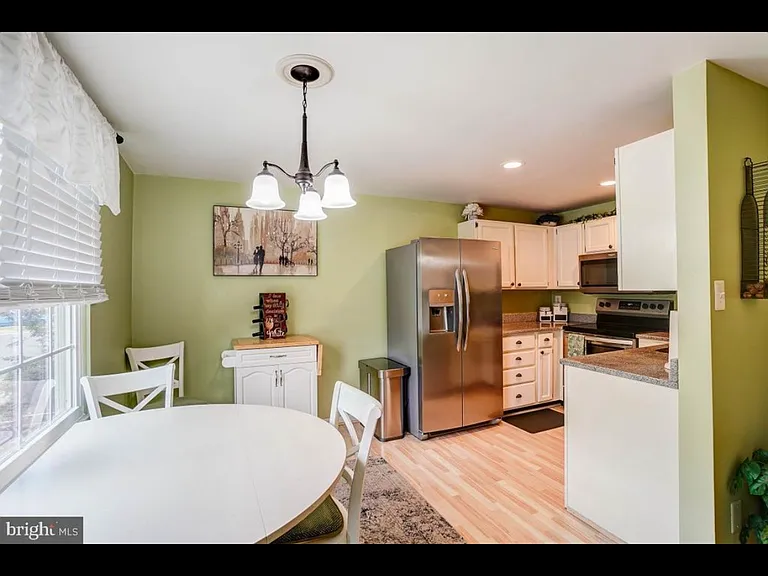 19517 Wootton Ave — Photo 4