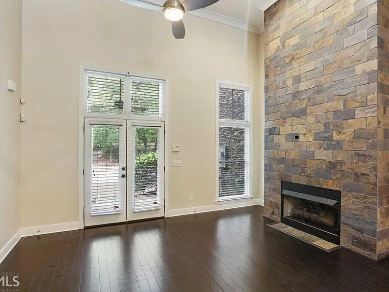 255 Southerland Ter NE #104 — Photo 5