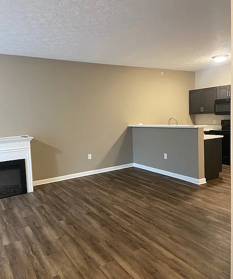 Summit Place Apartments — Photo 28