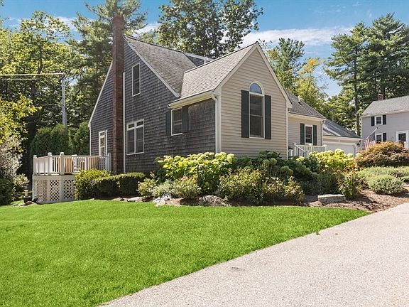 2nd image of 18 Cedarledge Vlg Unit 18