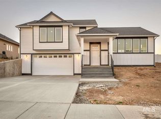 912 Indian Hls, Moscow, ID 83843