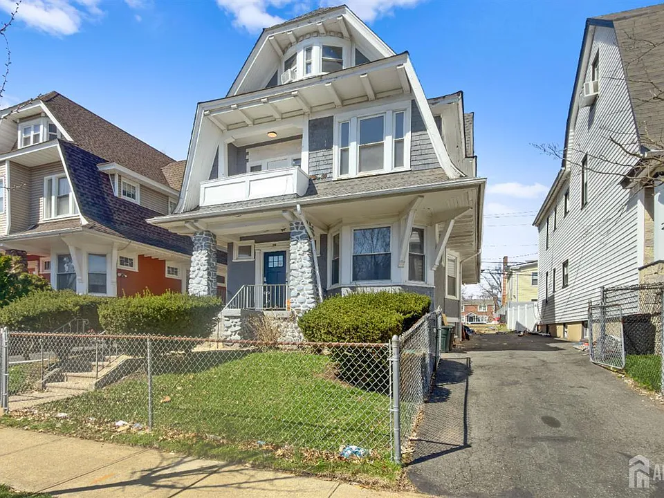 19 Newfield St
