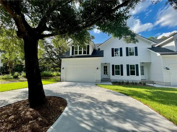 1040 Hedge St NE, Townsend, GA 31331