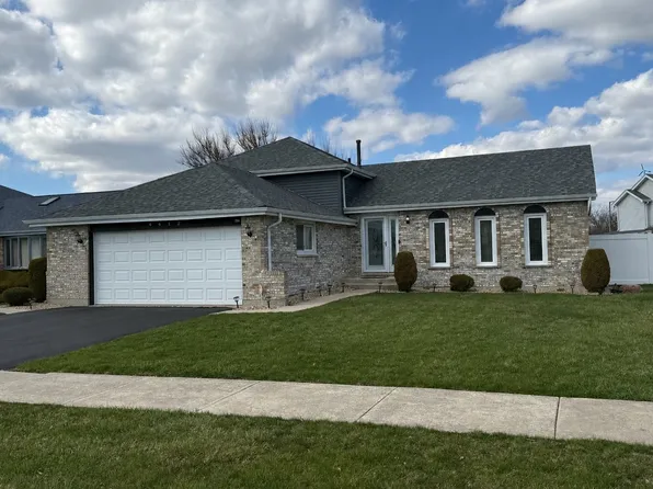 4412 Bretz Dr, Richton Park, IL 60471