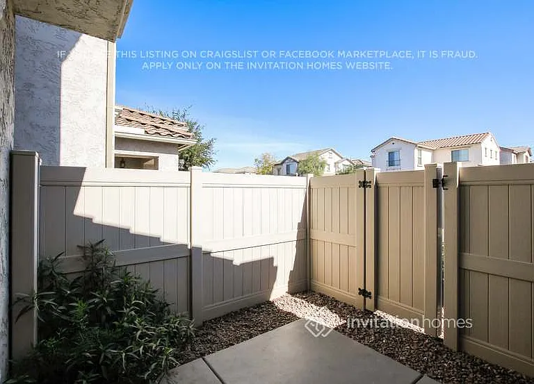 1922 W Faria Ln — Photo 14