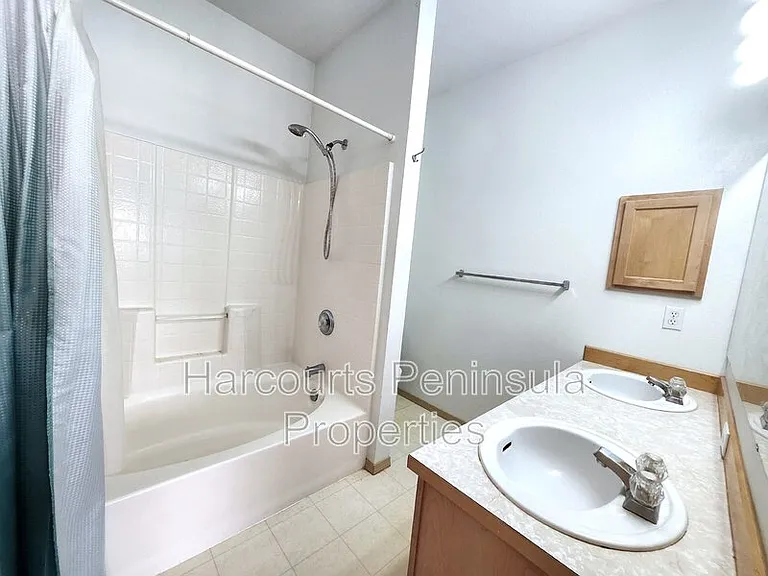 1598 Seasons Ln NW — Photo 8