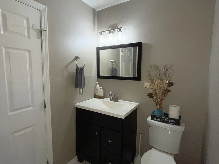 42 7th Ave #126 — Photo 10