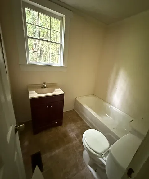 114 Diggs Ct — Photo 10