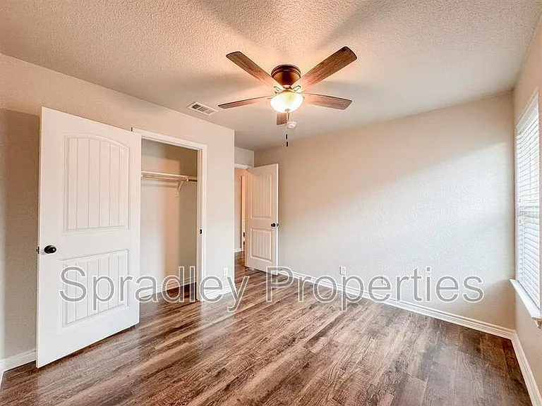 505B Kacie Dr — Photo 7