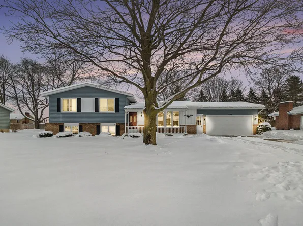 6898 Maier Ave SW, Grandville, MI 49418