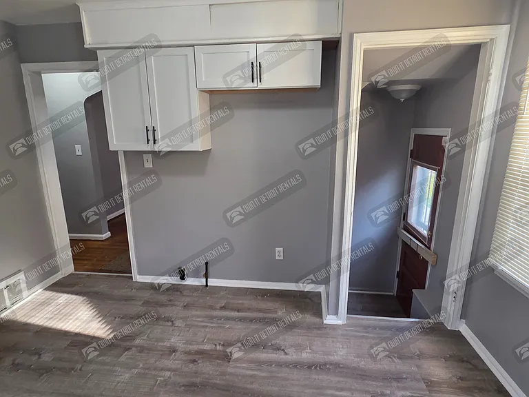 16670 Collingham Dr — Photo 18