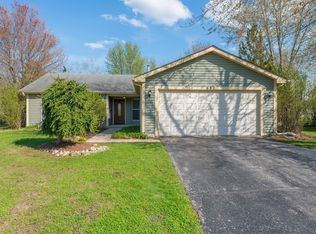 680 Claymont Ct, Algonquin, IL 60102