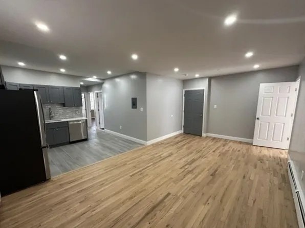 522 4th Street image 1 of 11