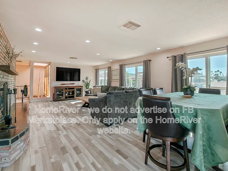 2691 Saratoga Ave — Photo 6