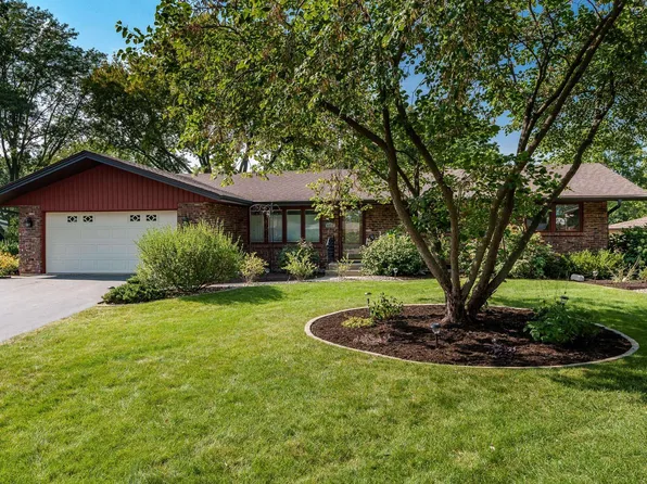 4832 Fenwick Close, Rockford, IL 61114