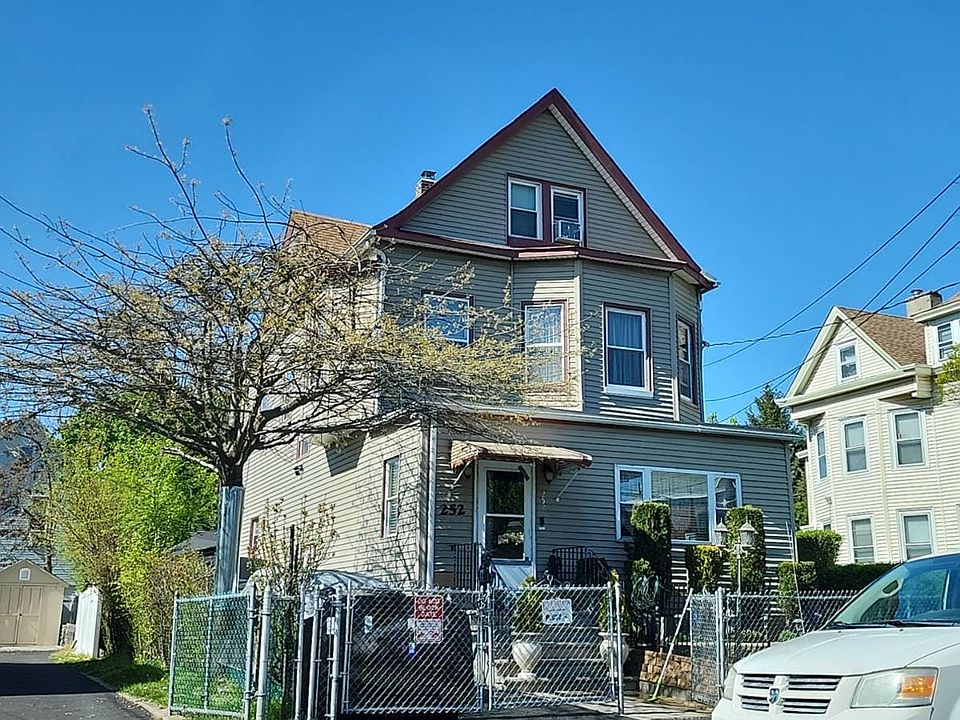 2nd image of 250 Highland Ave