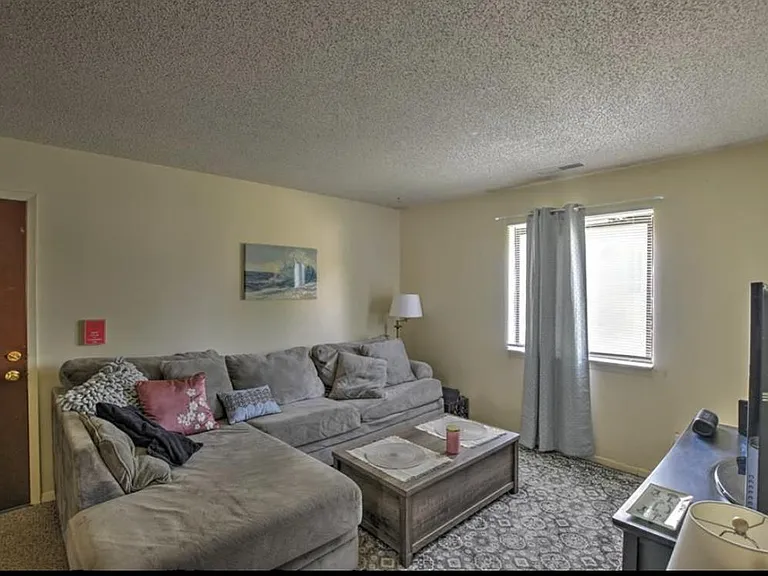 203 Scenic Blvd #1-11 — Photo 8