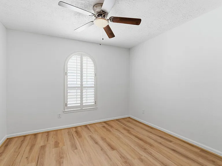 11631 Inga Ln — Photo 10