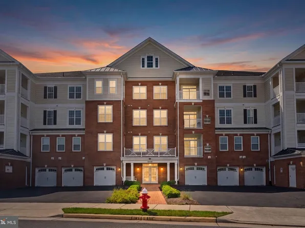 44589 York Crest Ter APT 405, Ashburn, VA 20147