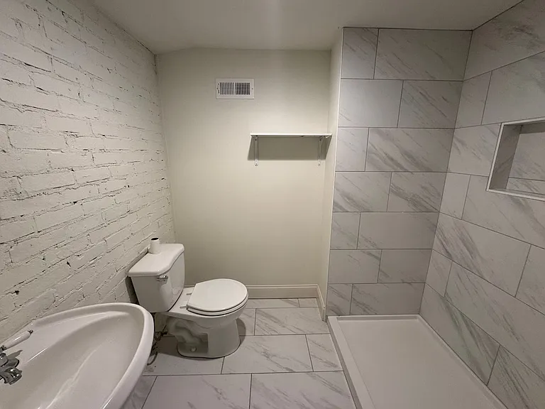 107 Mountary Cir — Photo 15