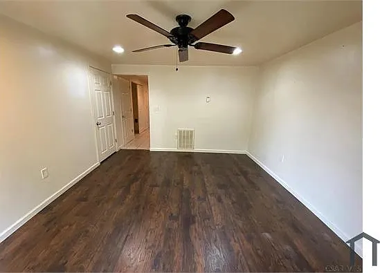 2 bed, 950 sqft, $750 — Photo 4