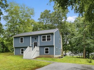215 Canal St, Westerly, RI 02891