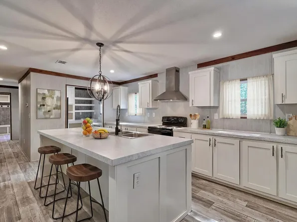 1657 Woodtrail Dr, Gaston, SC 29053
