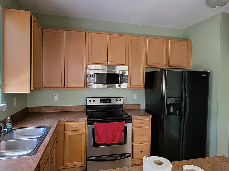 Fridge does not have ICE or water available
