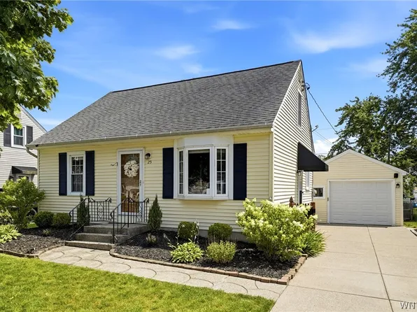 25 S Huxley Dr, Cheektowaga, NY 14225