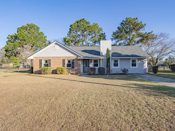 2627 Diana Cir, Tifton, GA 31794