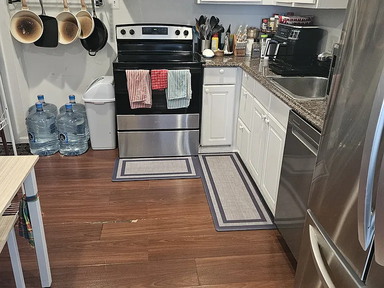 27 Carolina Ct — Photo 6