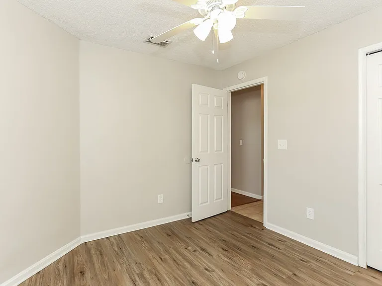 12327 Sondra Cove Ct — Photo 13