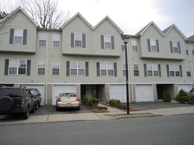 1st image of 37 Carmella Ct