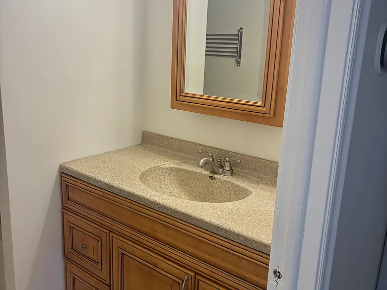385 Riviera Ct — Photo 10