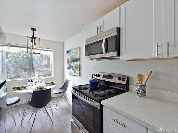 4th image of 170 Newport Way NW #D-28