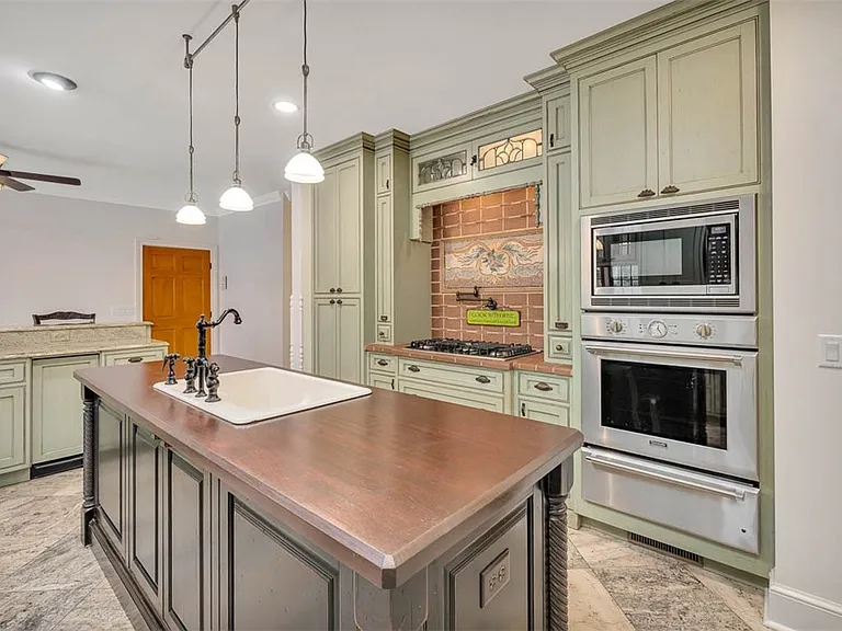 210 Settlers Rd — Photo 22