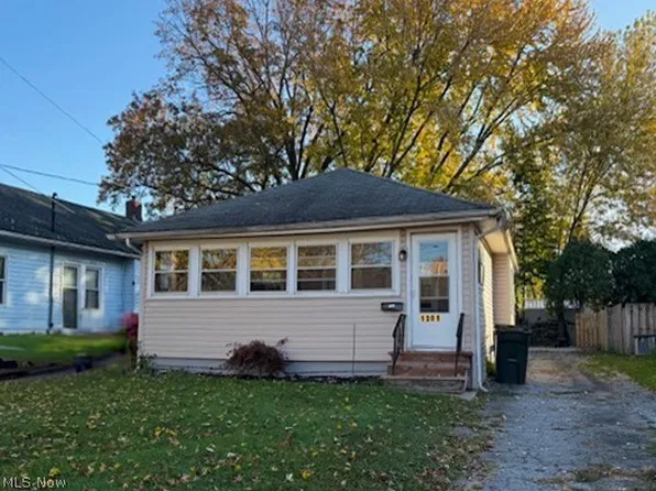 1201 Kenmore Ave SE, Warren, OH 44484