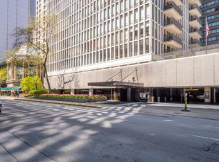 200 E Delaware Pl #8C-9C, Chicago, IL 60611