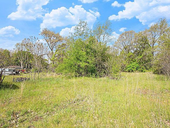 4th image of 1071 Middleton Run Rd