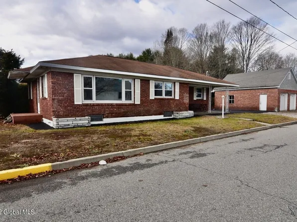 310 W Maple Street, Corinth, NY 12822