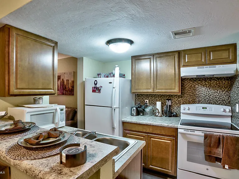 12123 W Bell Rd — Photo 8