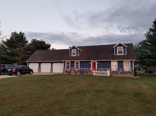 1116 Massey Ln, Jacksonville, IL 62650