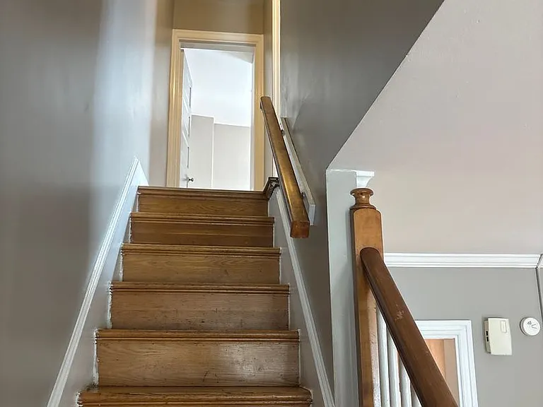 853 E Philadelphia St — Photo 8